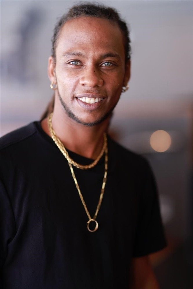 Sloan Decombes backdrop