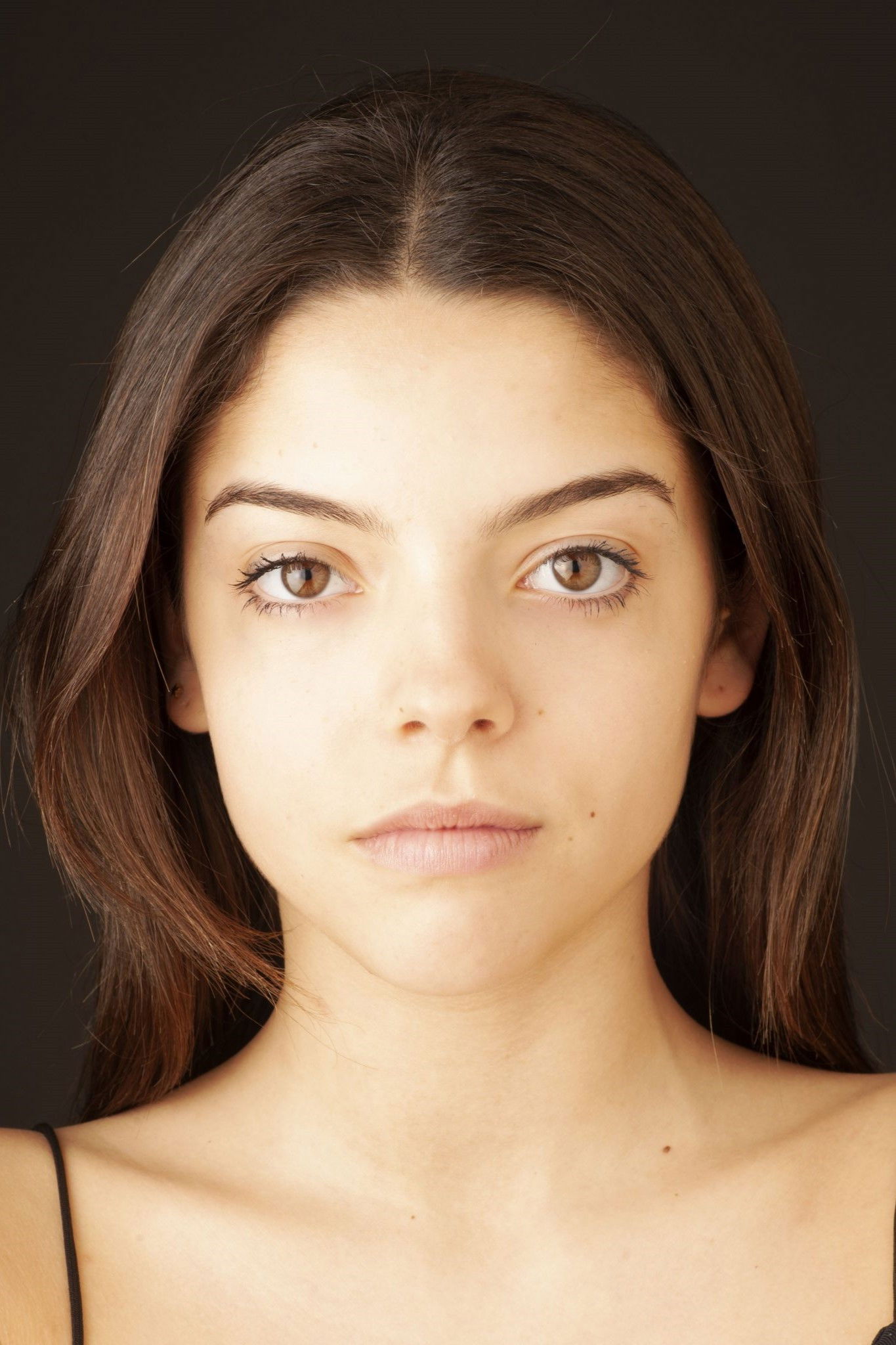 Mariana Venâncio backdrop