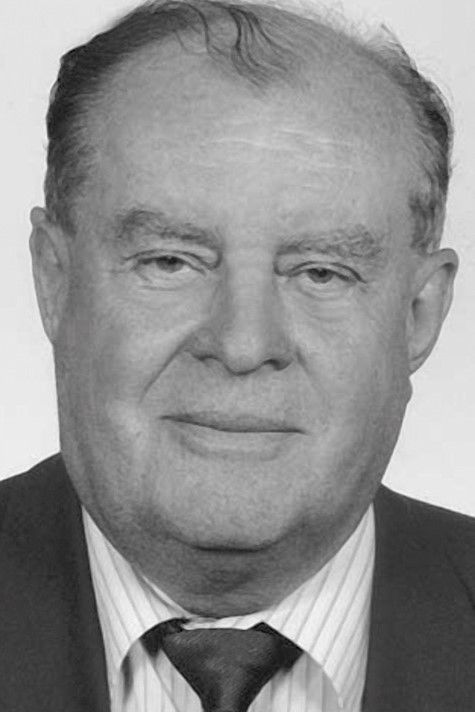 Vilmos Voigt backdrop