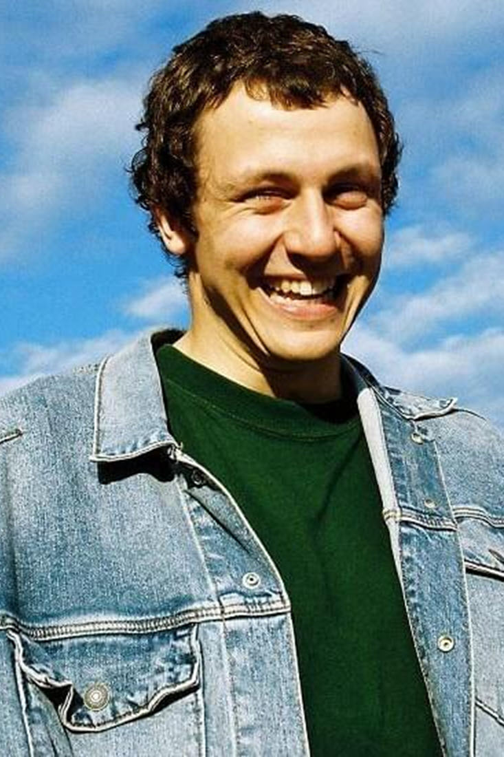 Laurie Nankivell backdrop