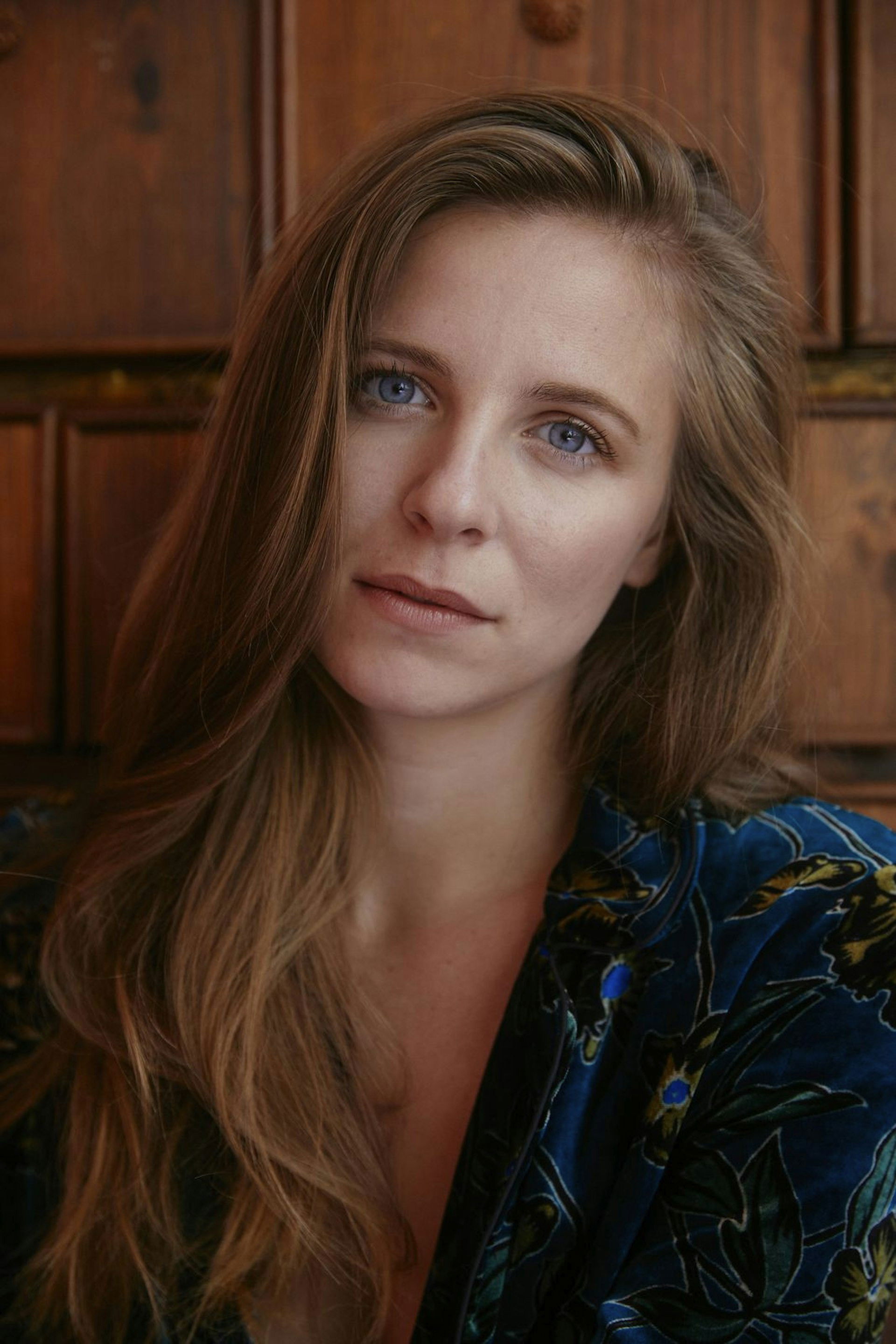 Catherine Bertoni de Laet backdrop