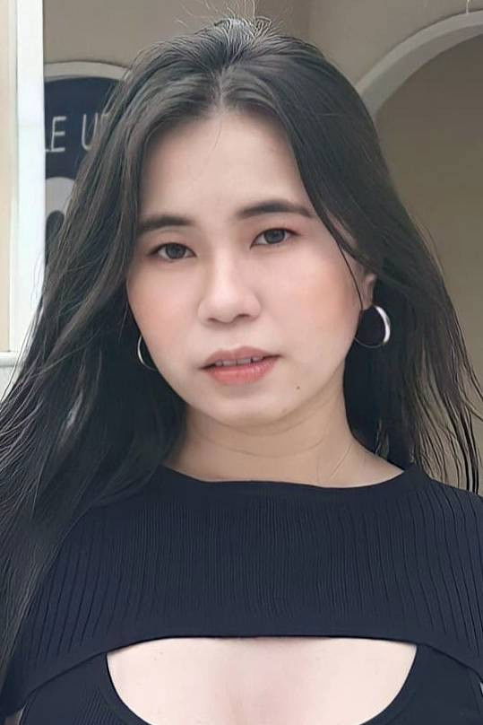 Shelley Amoncio backdrop