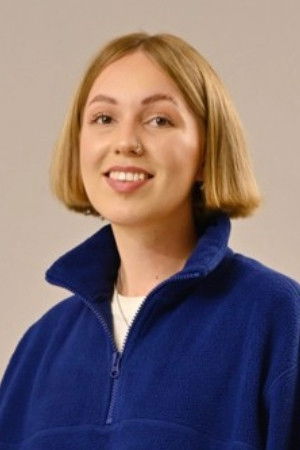 Saga Stoltz Sörnäs backdrop