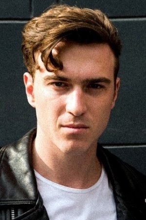 César de Rummel backdrop