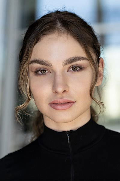 Silvana Synovia backdrop