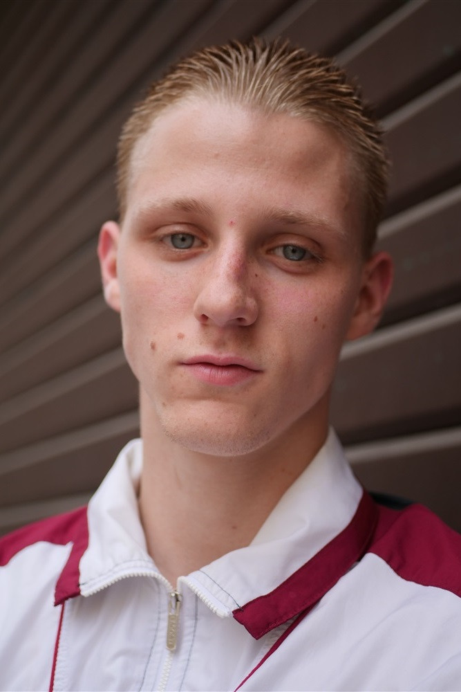 Valentin Campagne backdrop