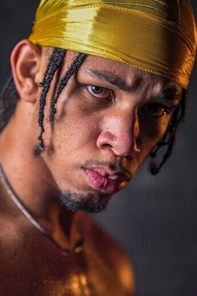 Leon Slater: Leon Slejter backdrop