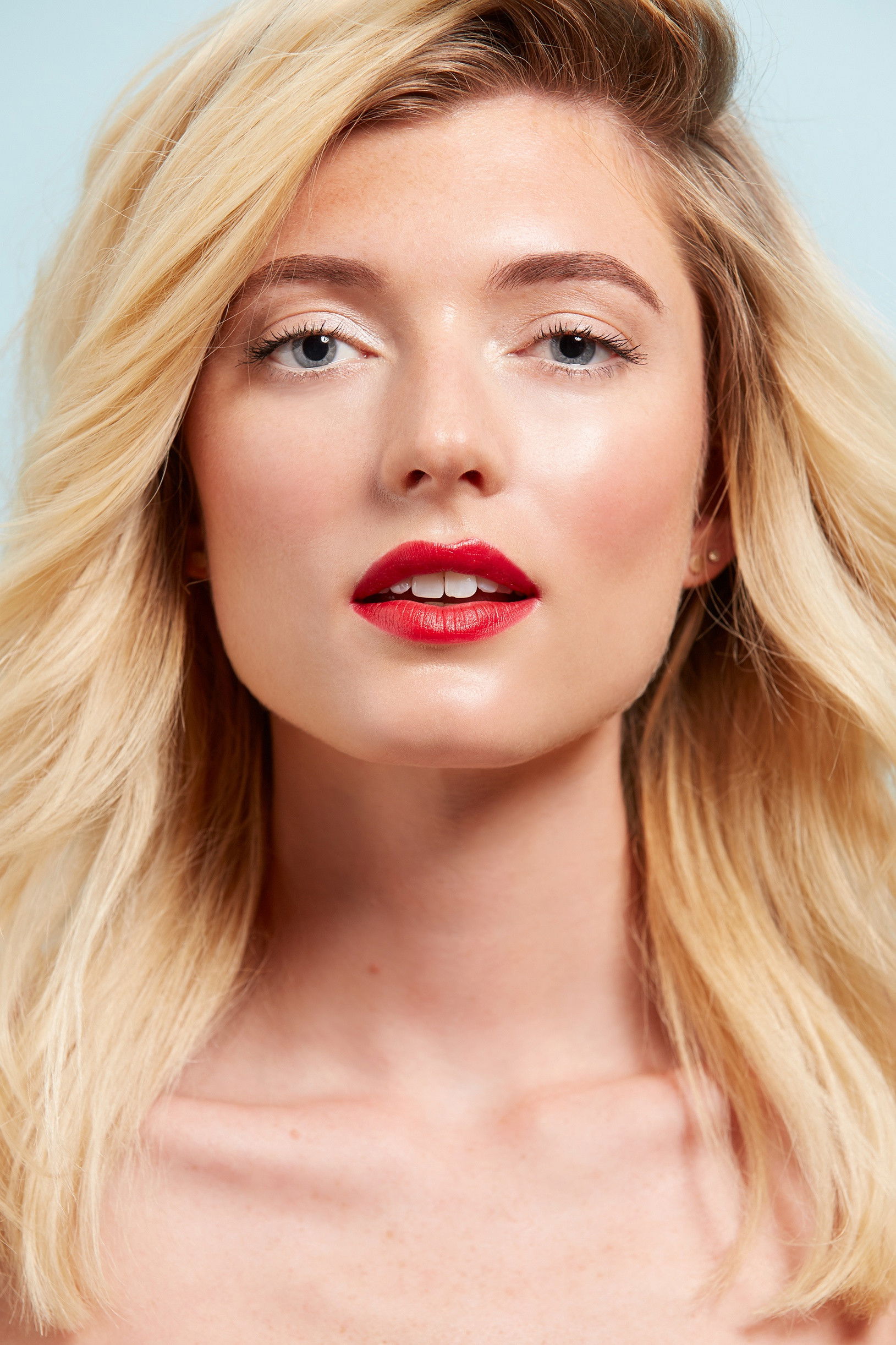 Sophie Sumner backdrop