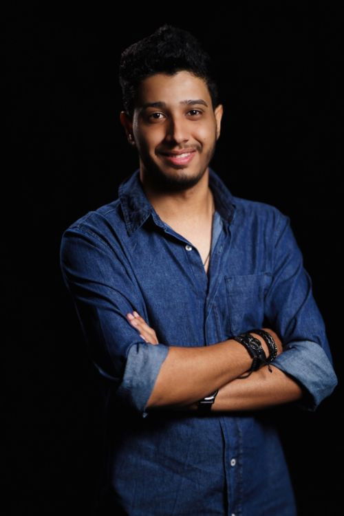 Thiago Mendes backdrop