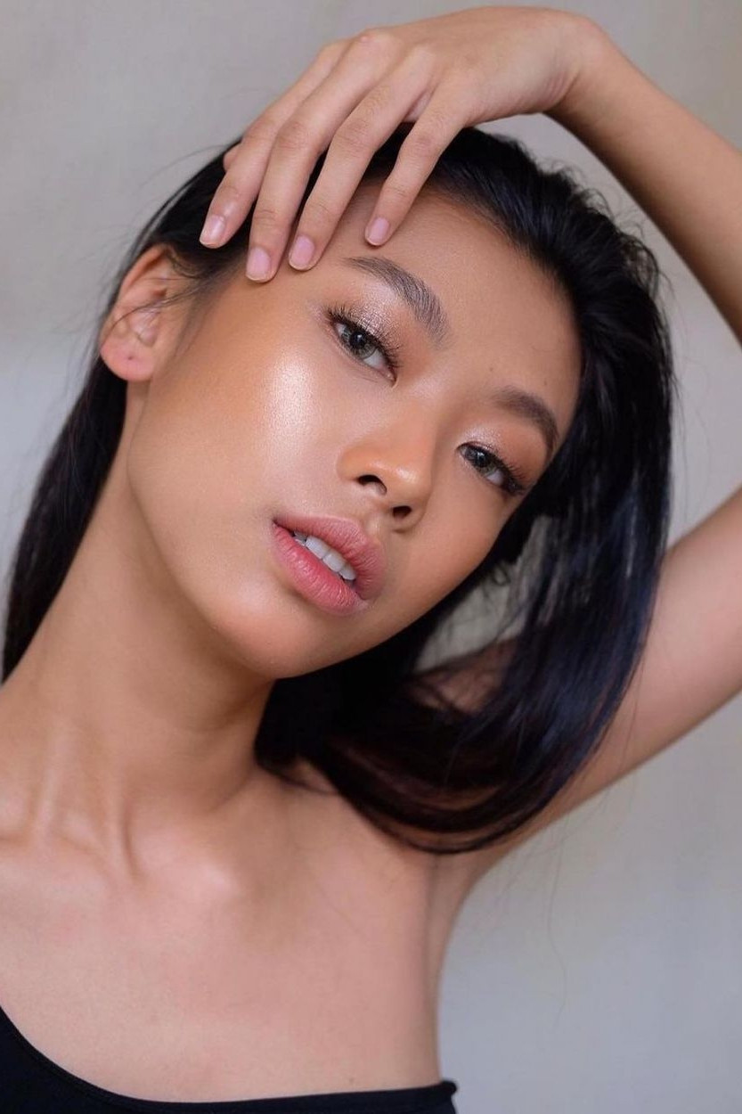 Yumi Kwandy backdrop