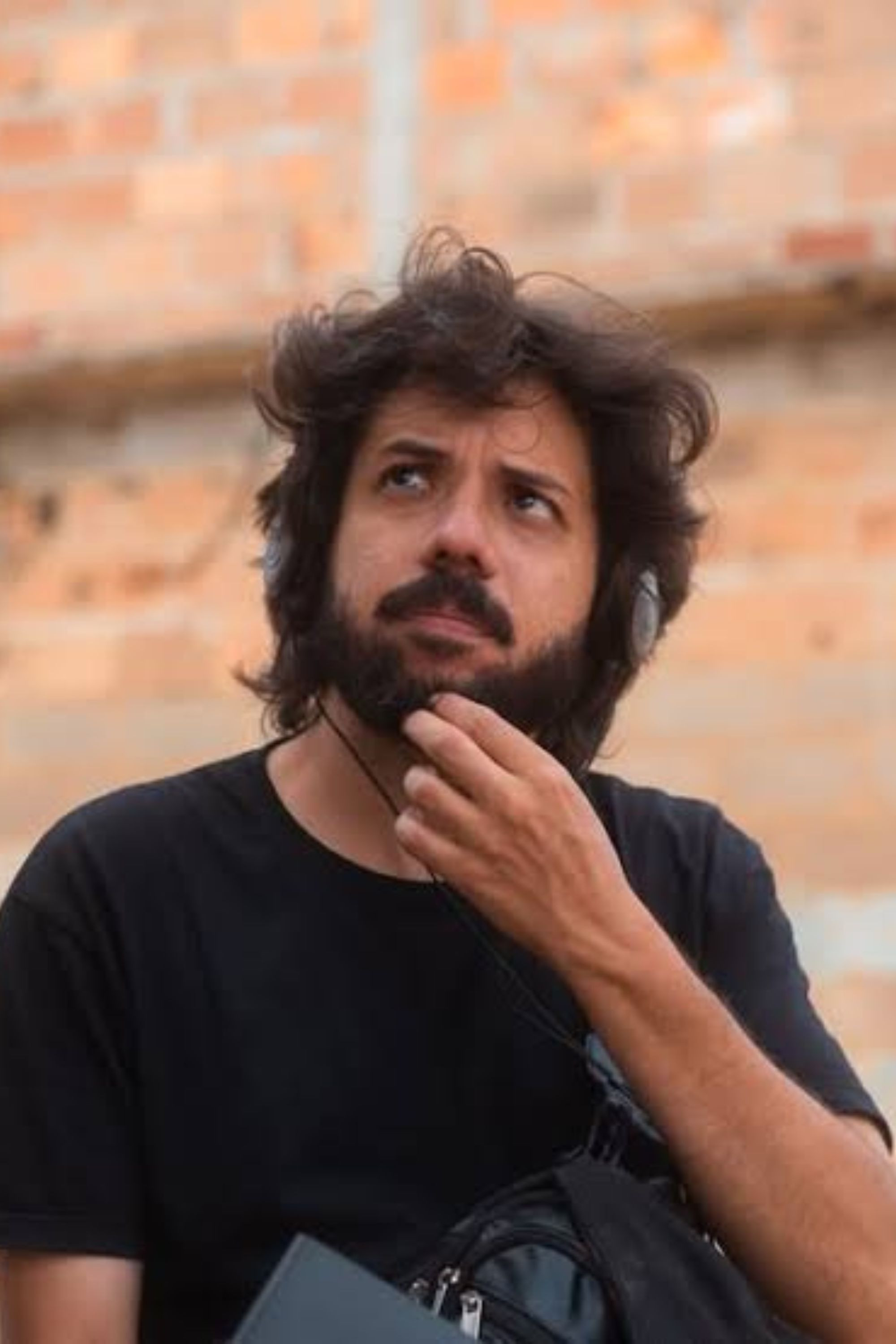 Dan Biurrum backdrop