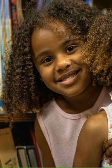 Linda Aguayo backdrop