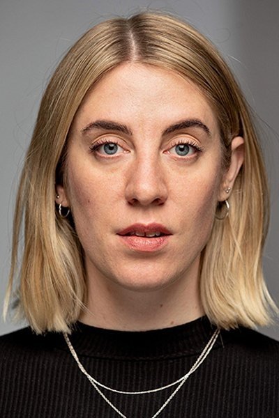 Kimmie Liv Sennova backdrop