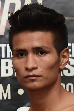 Eliecer Quezada backdrop