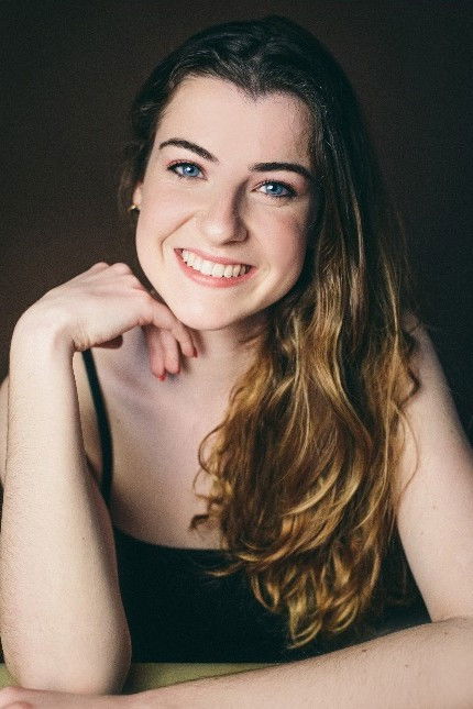 Elisabet Hereu backdrop