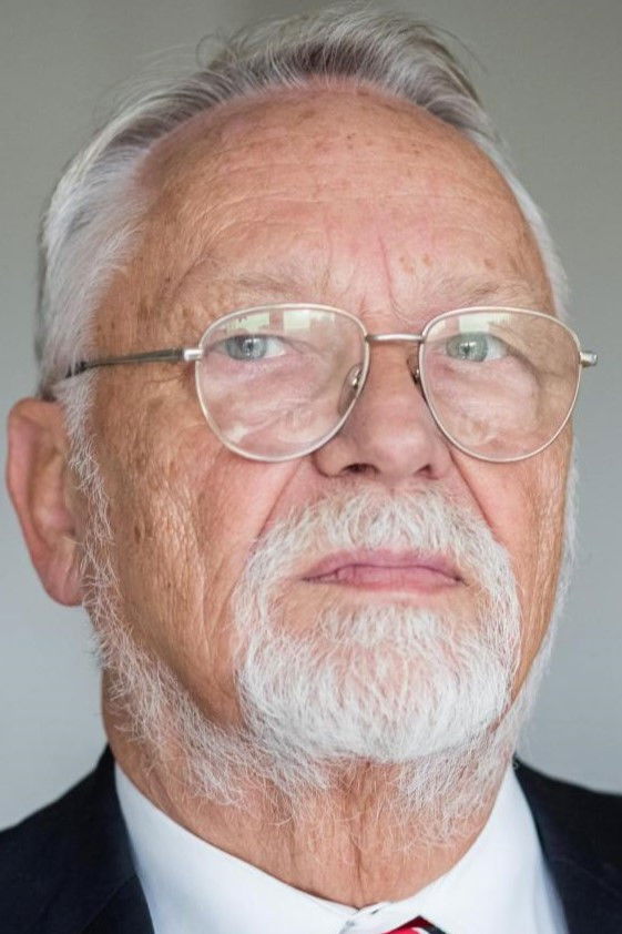 Norbert Schittke backdrop