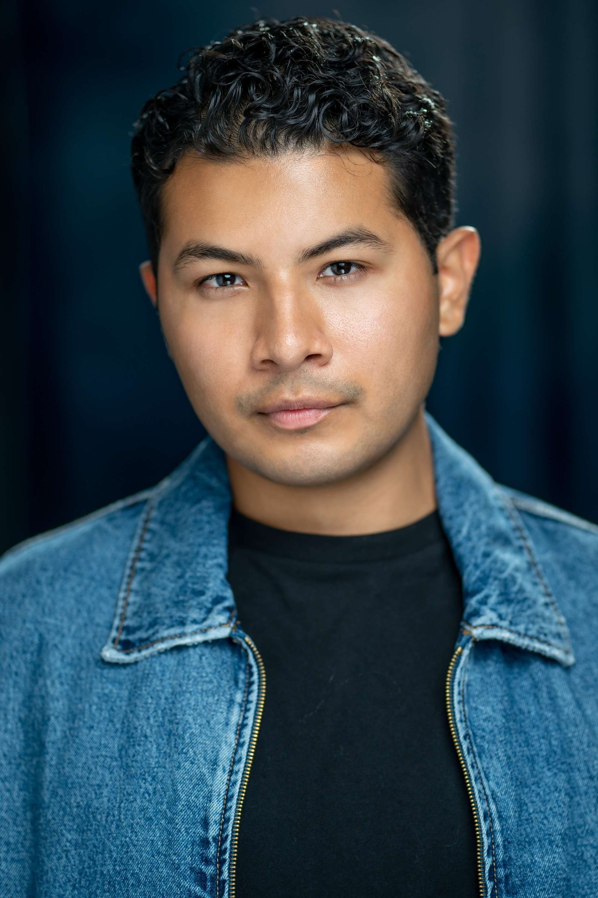 Anthony Diaz backdrop