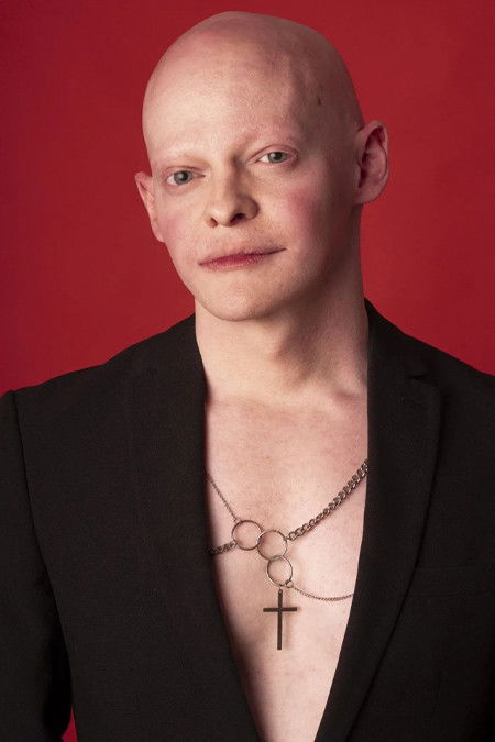 Abraham Cortés backdrop