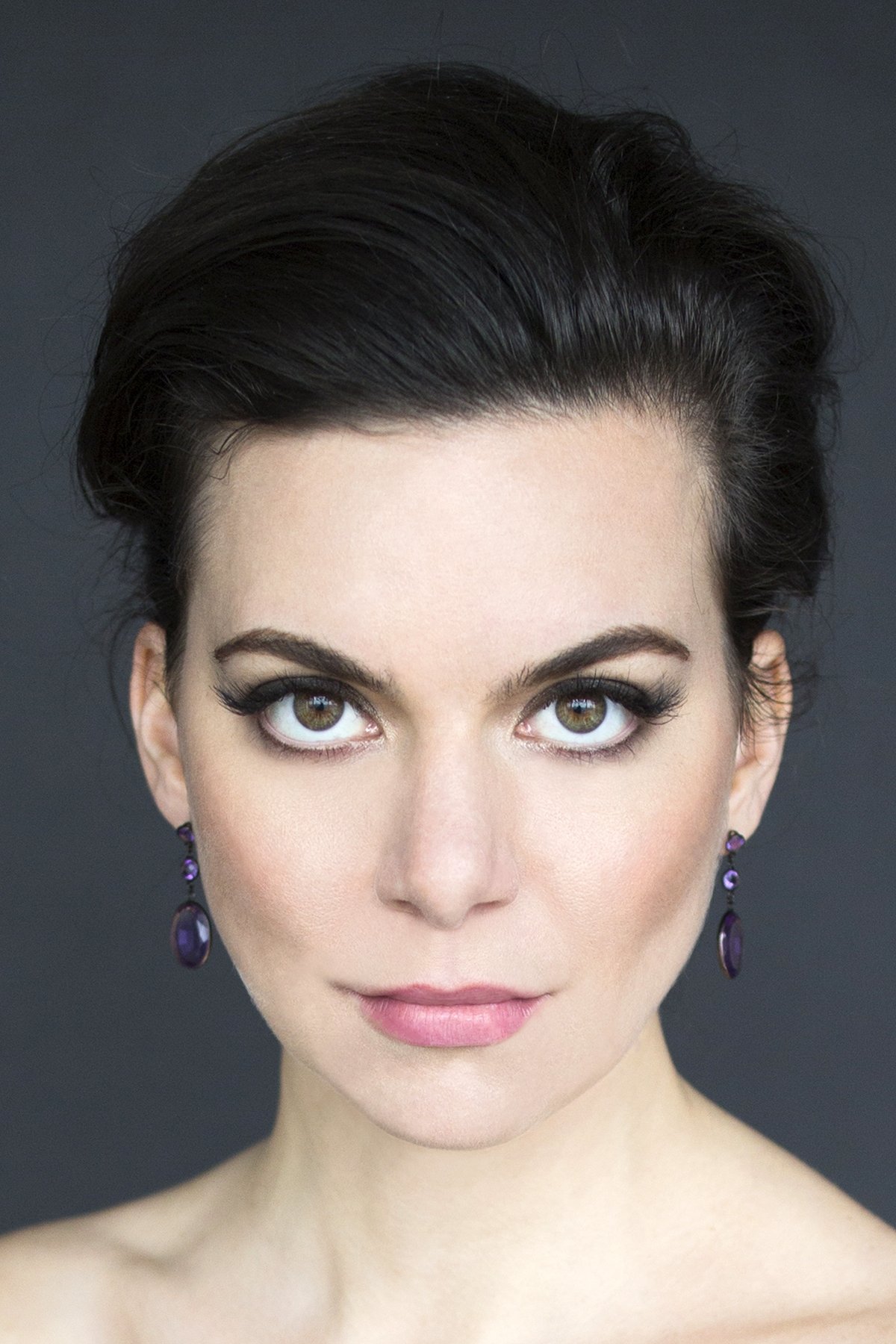 Ambur Braid backdrop