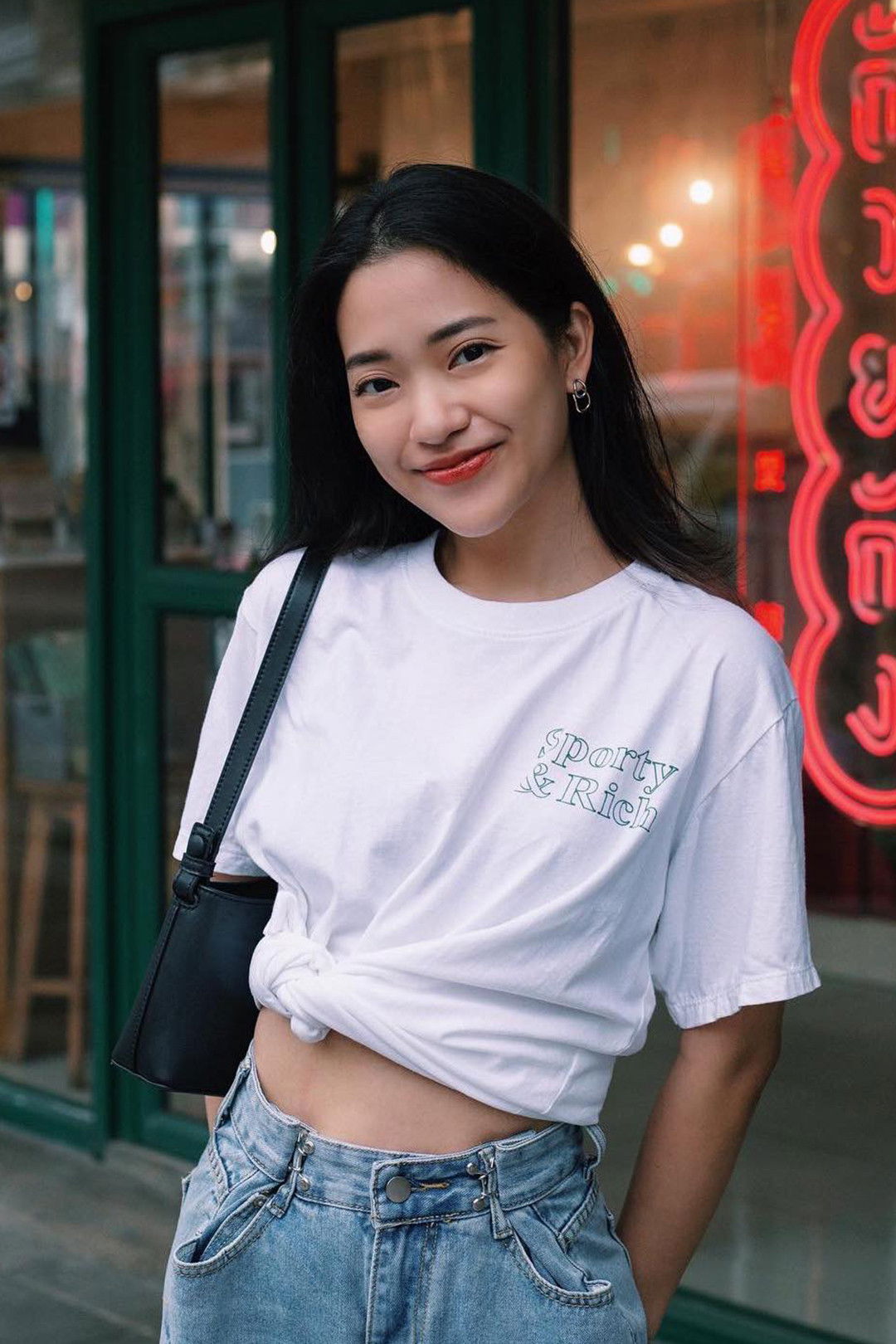 Munta Agano backdrop