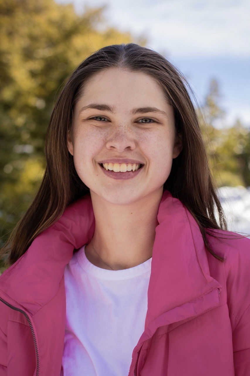 Eliana Henry backdrop