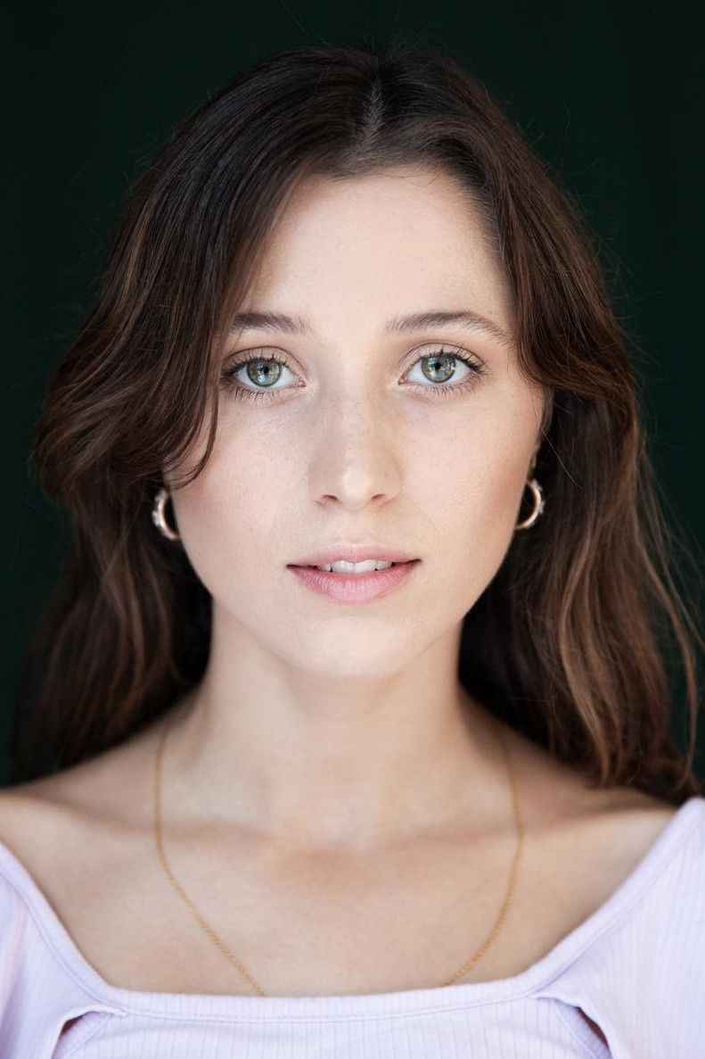 Sofia Vilar backdrop