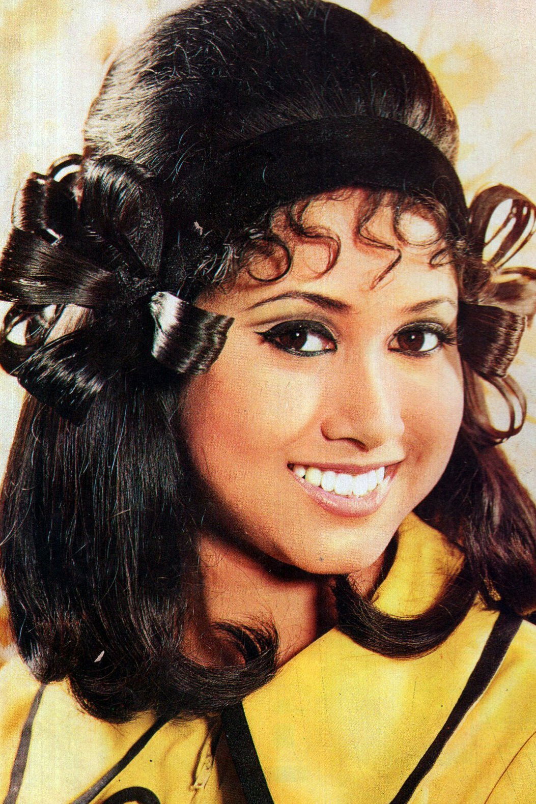 Darunee Cheunsakul backdrop