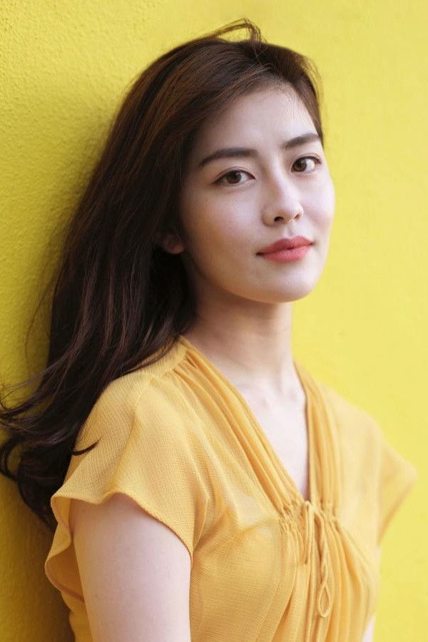 Kizuki Akari backdrop