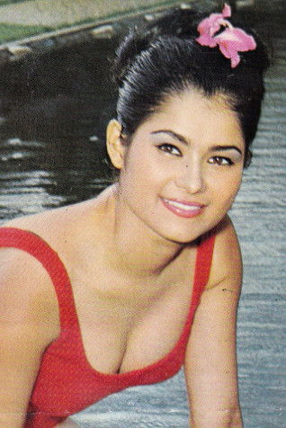 Usa Atcharanimit backdrop