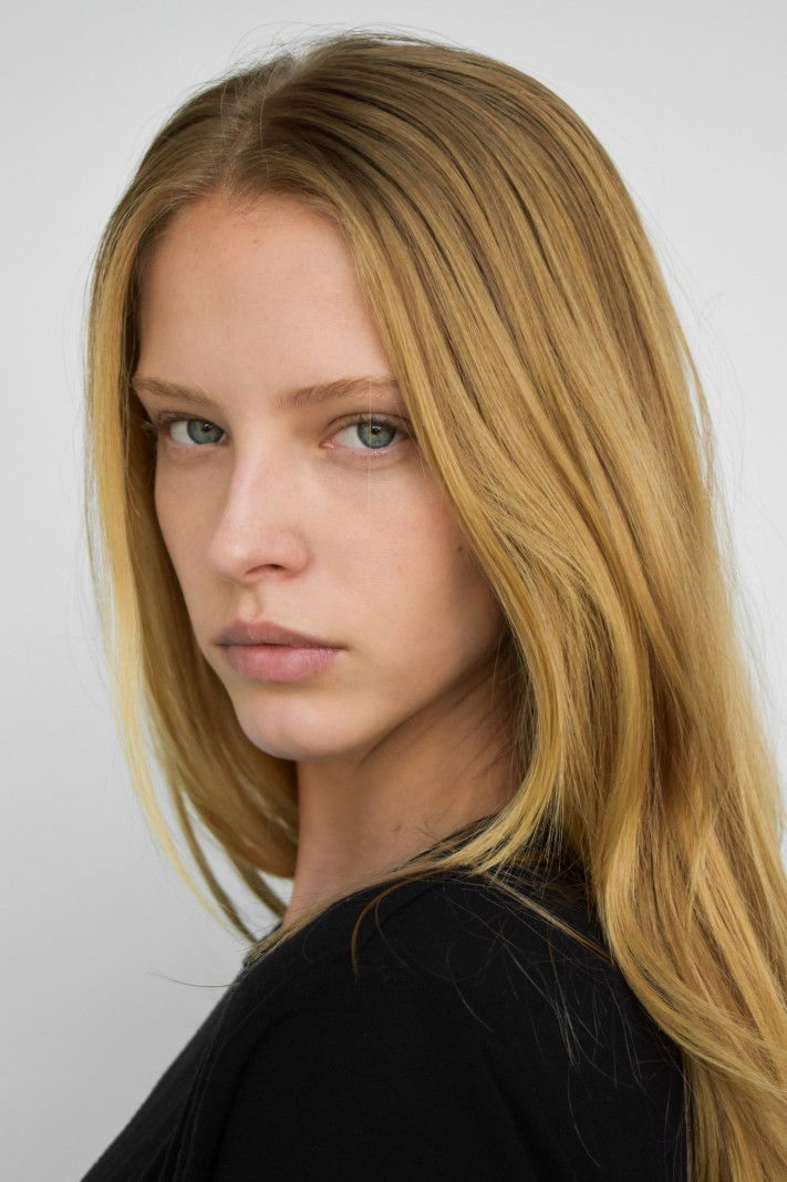 Abby Champion backdrop