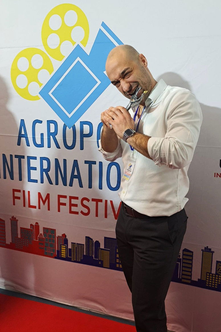 Samuel Lodato backdrop