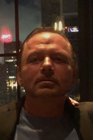 Justin Routt backdrop