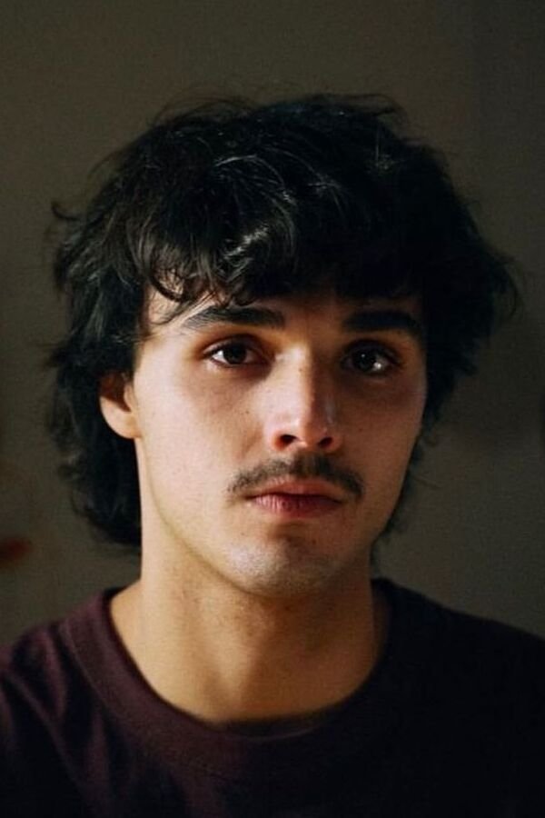 Enzo Oliver backdrop