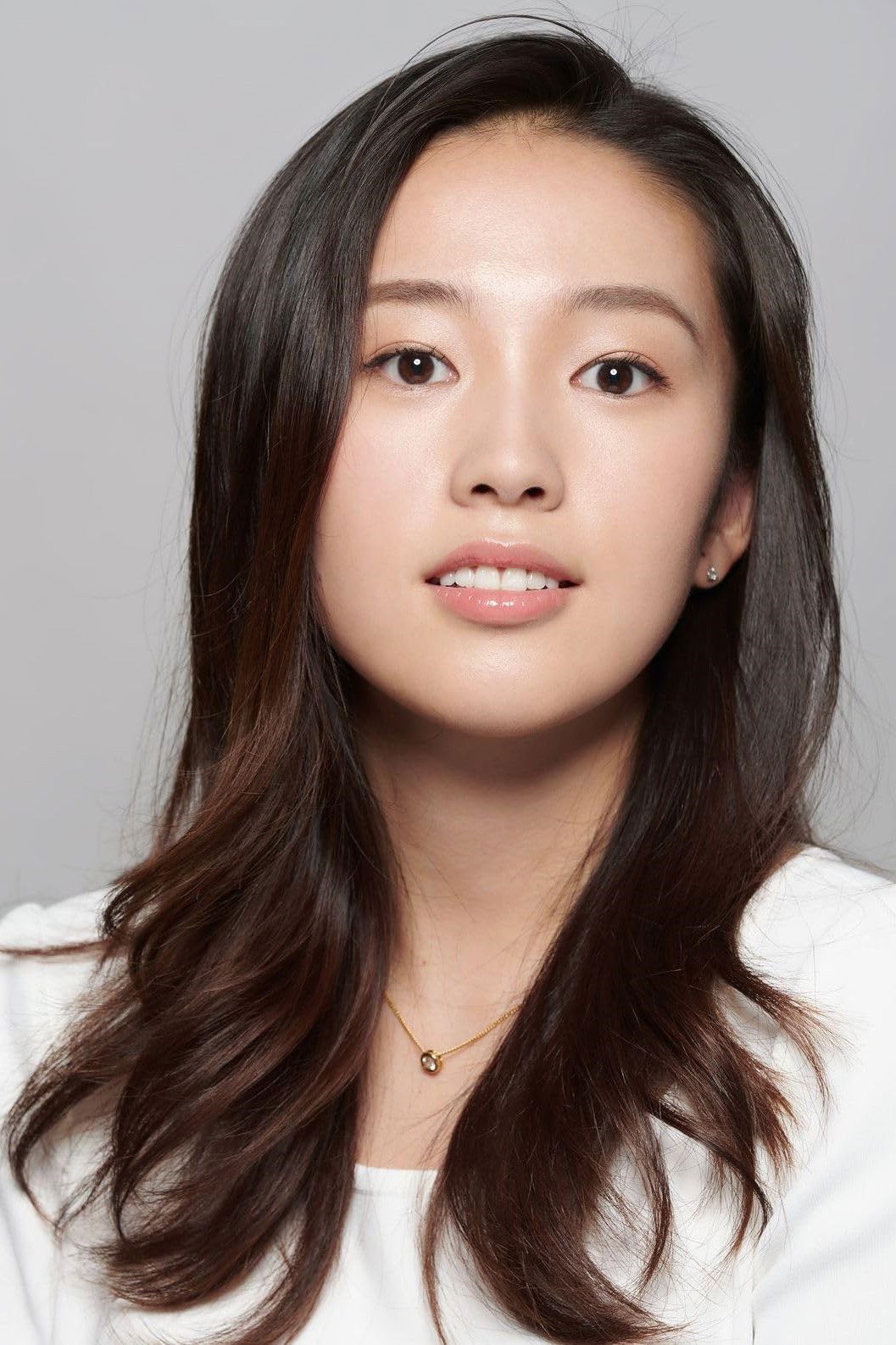 Saki Kawamura backdrop