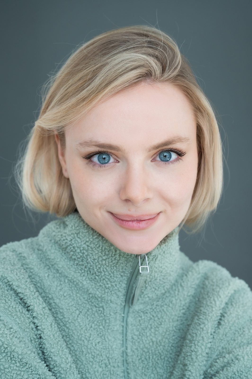 Anastasia Baktimirova backdrop