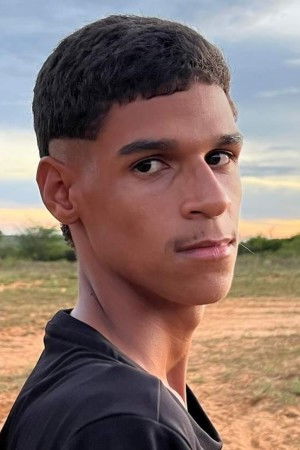 Iran Ferreira backdrop