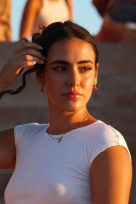 Marta Calderón backdrop