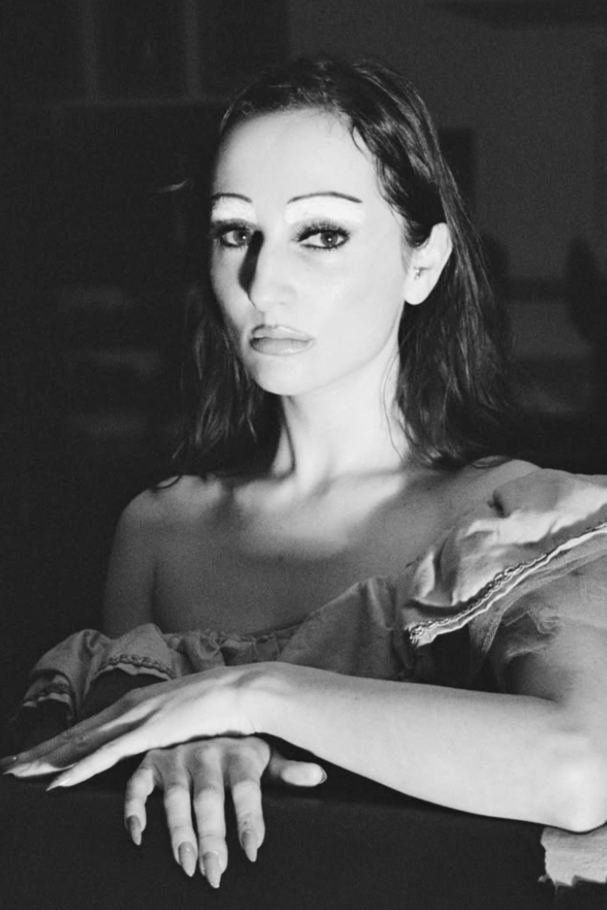 Lea Rose Sebastianis backdrop