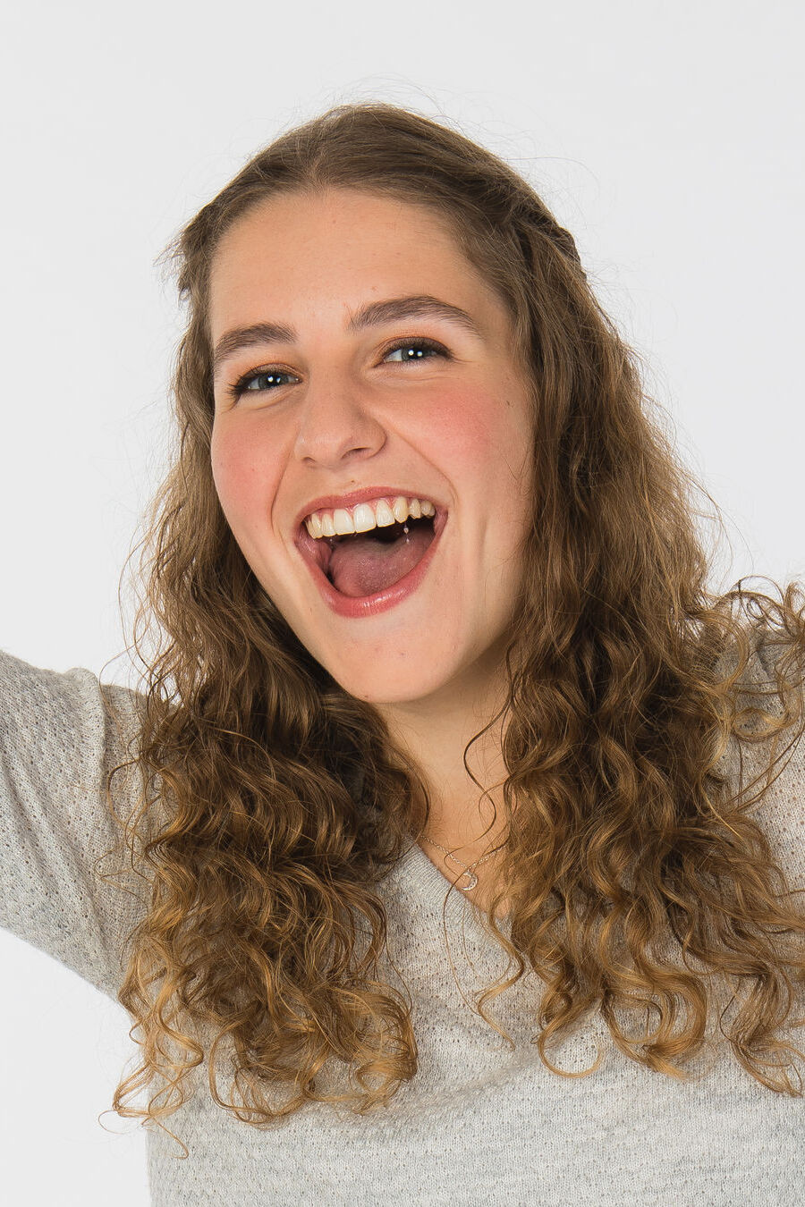 Camille Servais backdrop