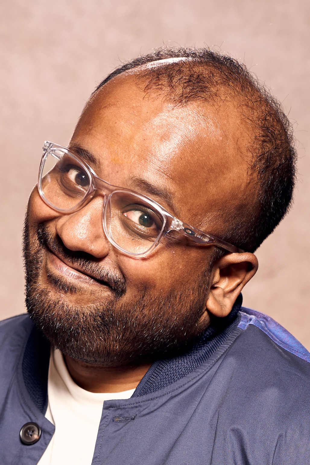 Dibakar Das Roy backdrop