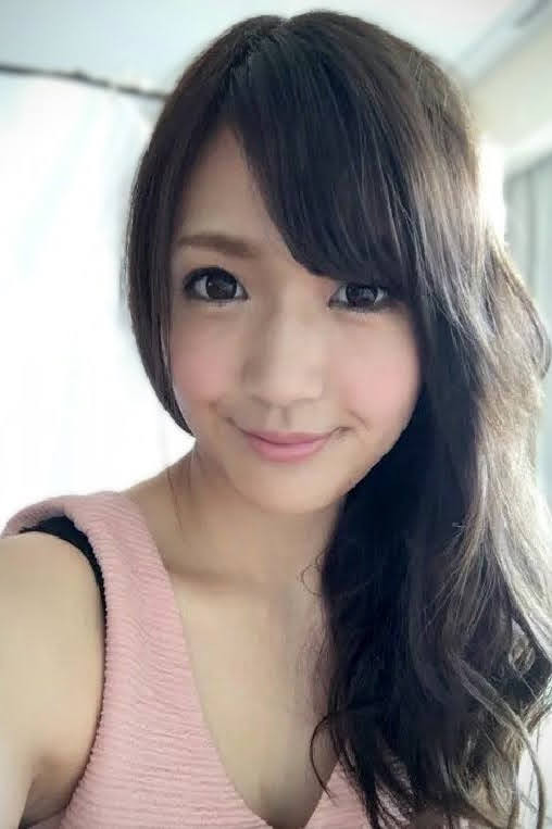 Hana Aoyama backdrop