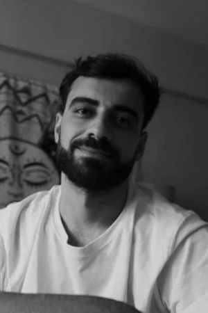 Mustafa Yalçin backdrop