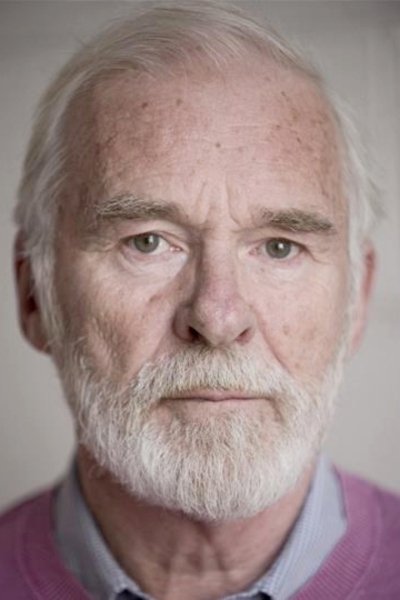 Ian McElhinney backdrop