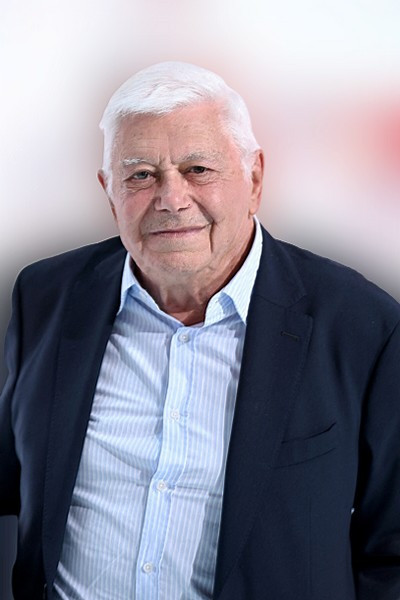 Raymond Plaza backdrop