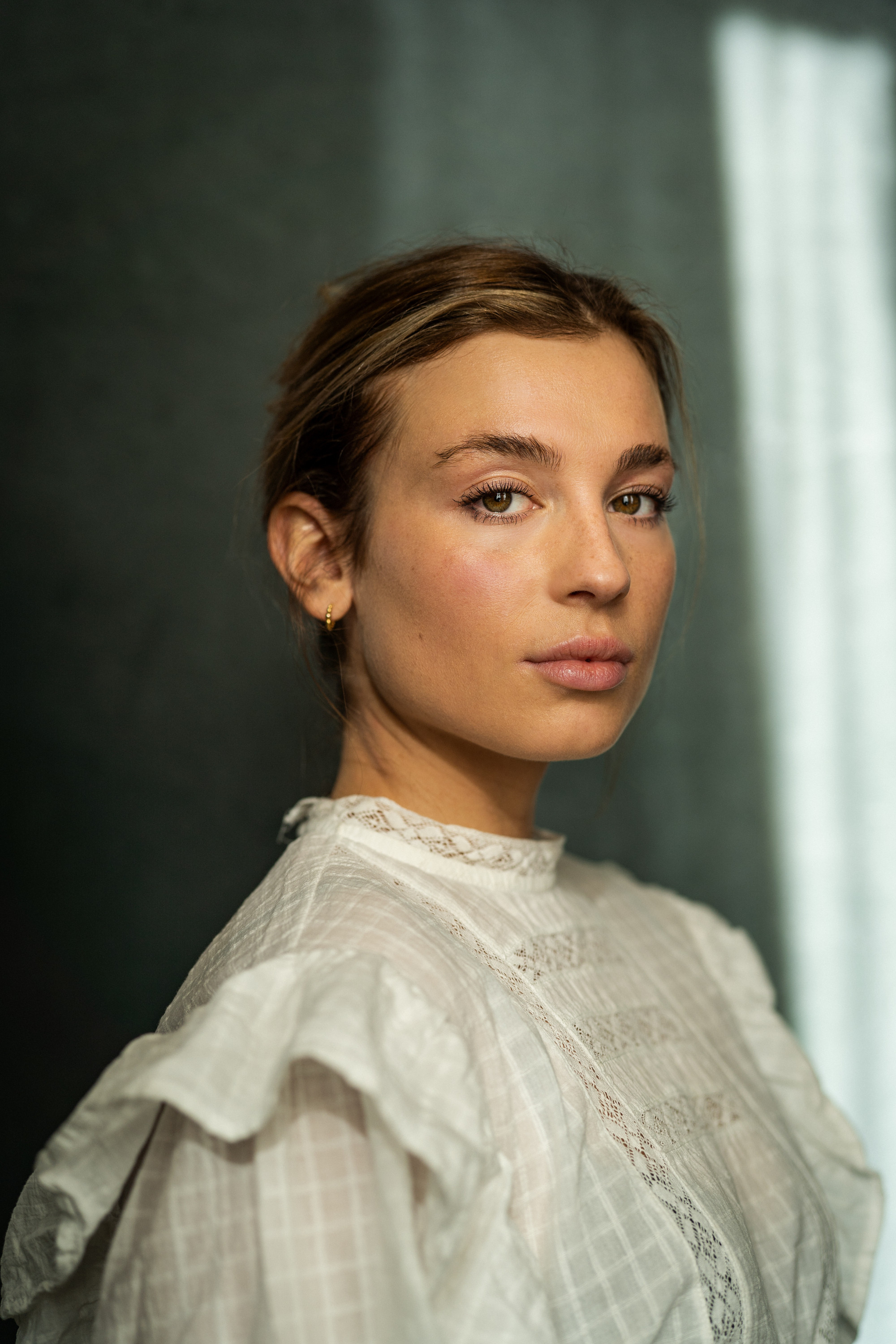 Madeleine Sidi backdrop