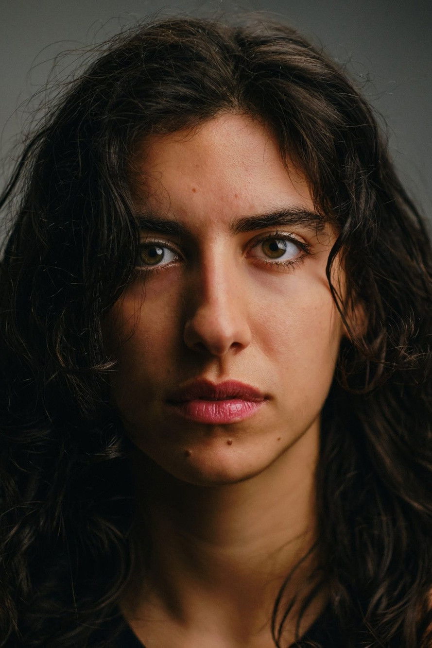 Francisca Neves backdrop