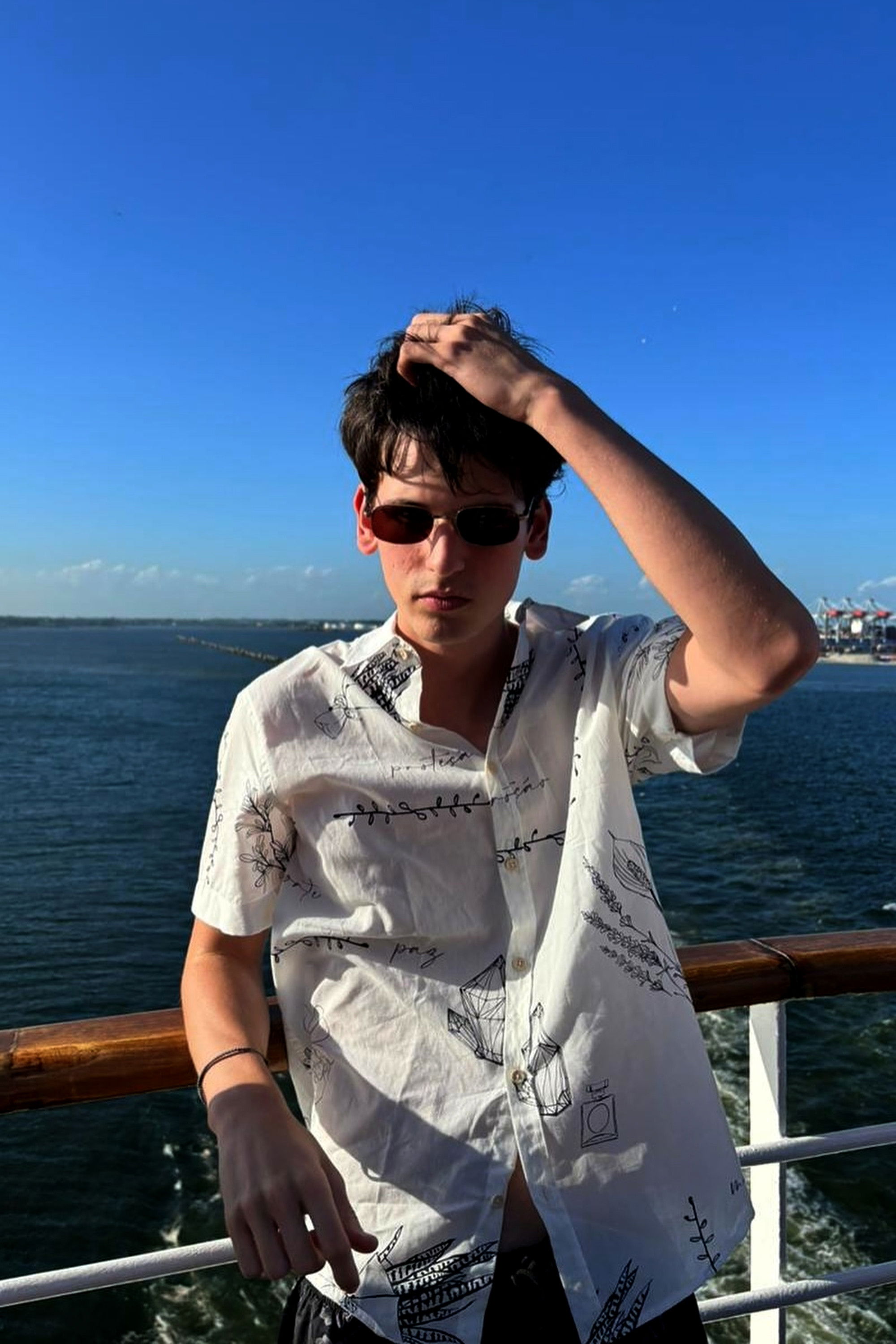 Ramiro Pintor backdrop