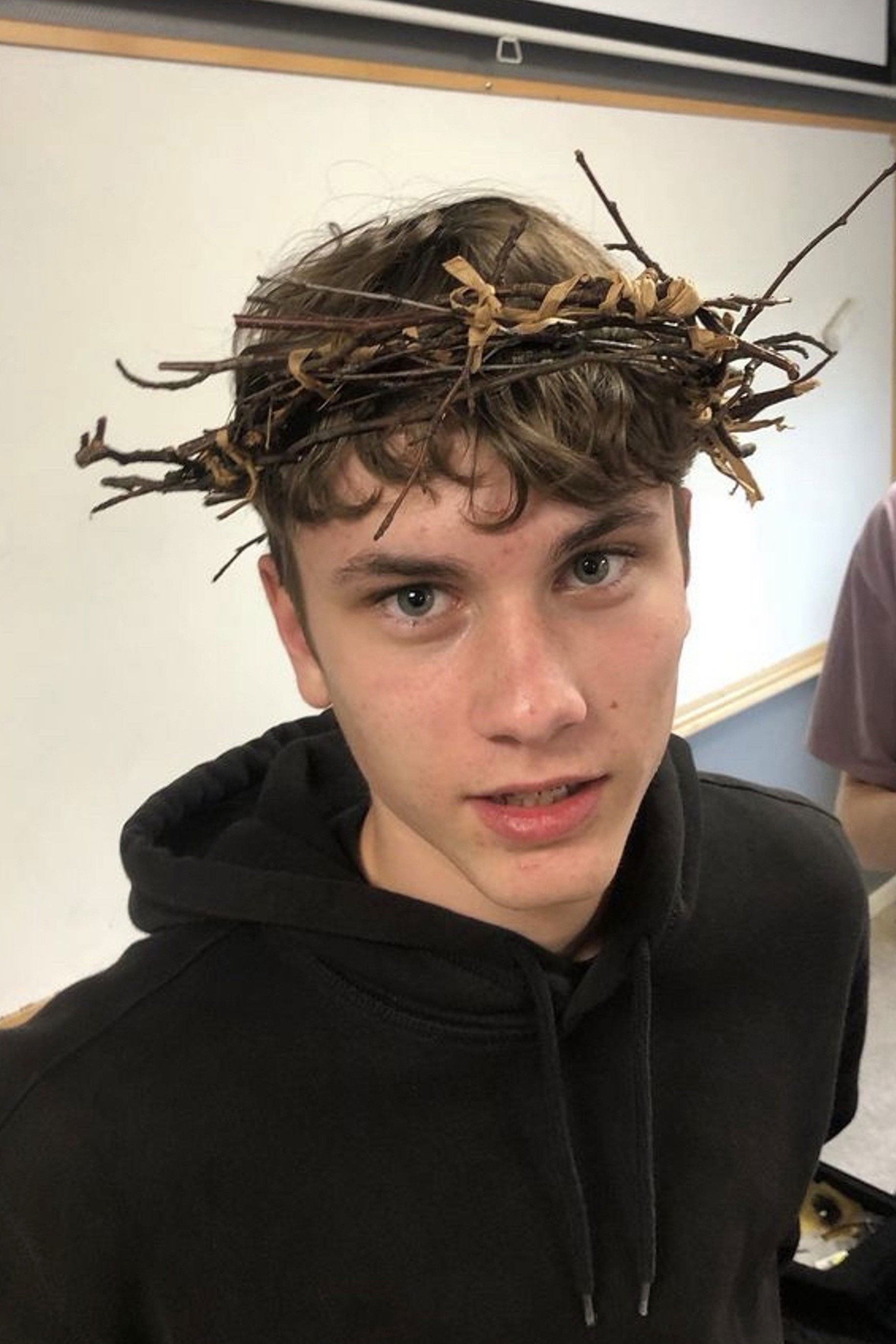 Adam Jankulov backdrop