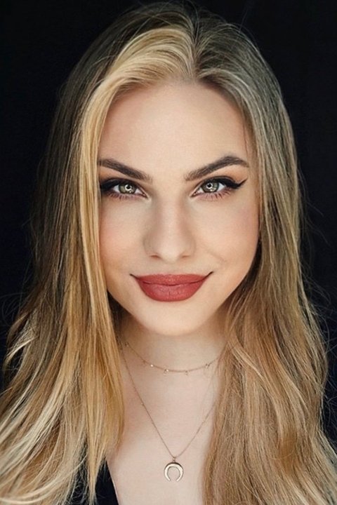 Sara Secora backdrop