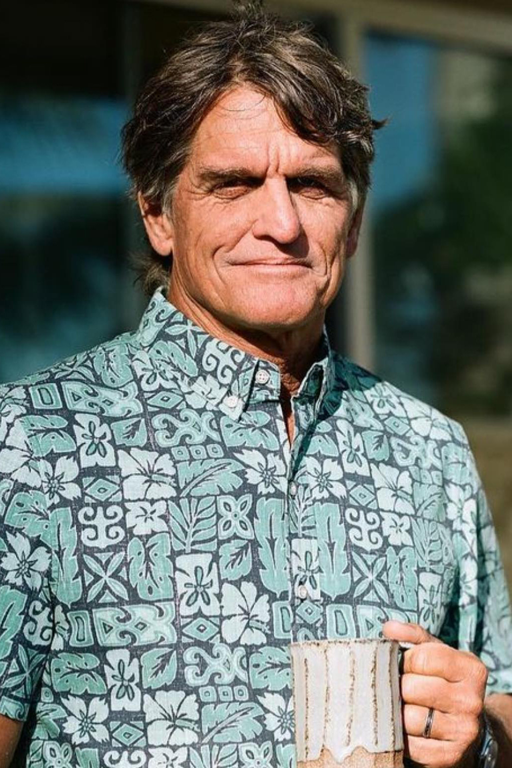 Buzzy Kerbox backdrop